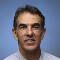 Hugo Martin, Los Angeles Times, scoring entries on the top-tier press judging panel in the 14th annual Best in Biz Awards business awards